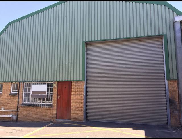 250M² FACTORY TO LET IN PAROW EAST